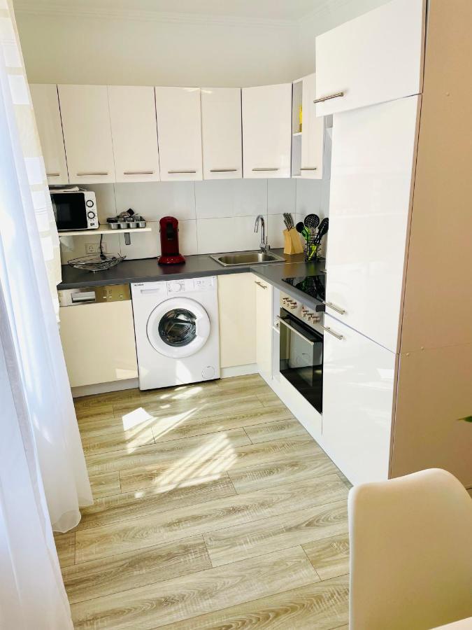 Prime Host Balcony Apartment Karlsruhe Eksteriør billede