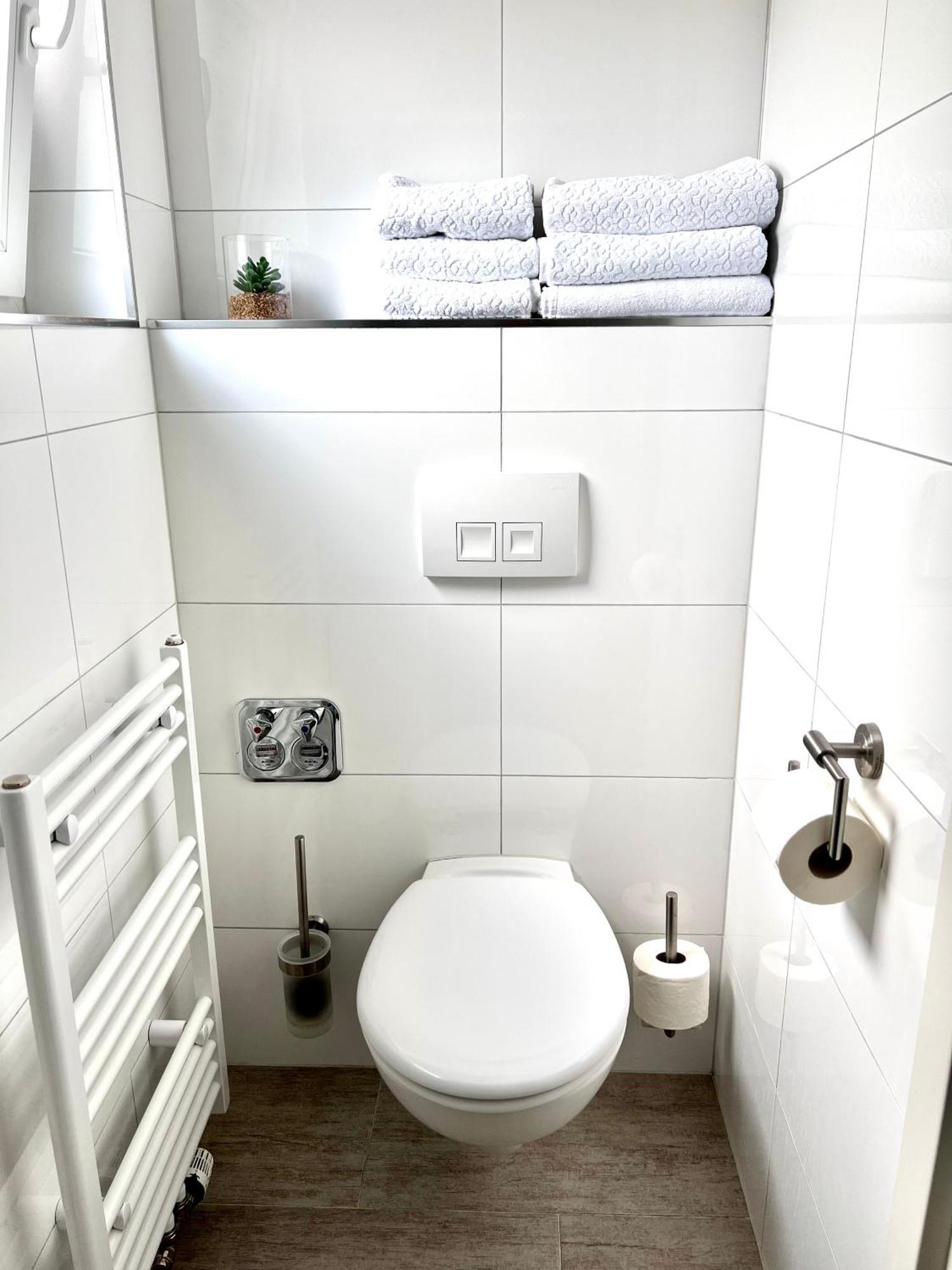 Prime Host Balcony Apartment Karlsruhe Eksteriør billede